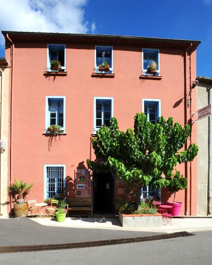Chambres d'Hôtes et Gîtes- L'Abri sous Roche Tautavel Exterior foto