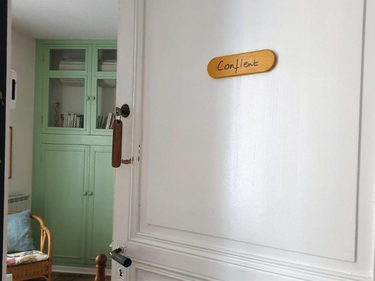Chambres d'Hôtes et Gîtes- L'Abri sous Roche Tautavel Exterior foto