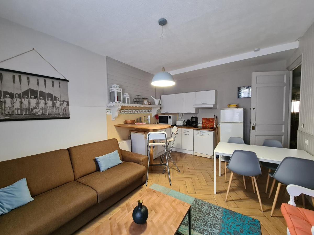 Chambres d'Hôtes et Gîtes- L'Abri sous Roche Tautavel Exterior foto